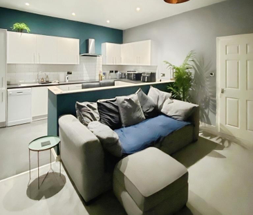 2 bedroom flat to rent - Photo 2