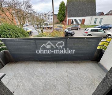 Moderne 3-Zimmer-Erdgeschosswohnung mit 2 Balkonen und elekt. Garag... - Photo 1