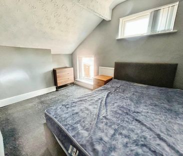 7 bedroom semi-detached house to rent - Photo 5