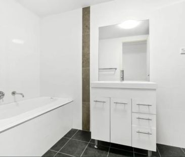 Erskineville - Photo 6