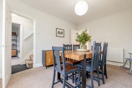 3 bedroom terraced house to rent - Photo 3