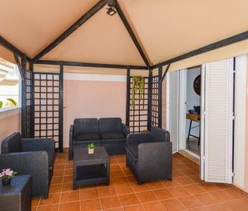 Rental in Loma 2: Duplex-style house, large terrace, sea views and ... - Photo 2