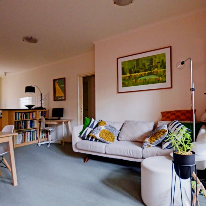 2 Bed, 1 Bath - Photo 1