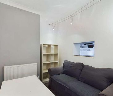 St Martins Place, Brighton, BN2 - Photo 1