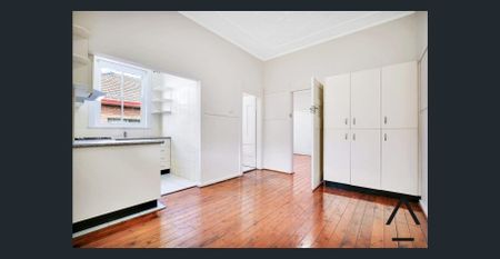 Two Bedroom Duplex Masterpiece Offering Convenience - Photo 3