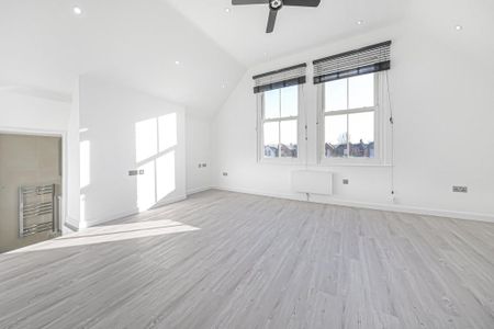 Studio to rent - Photo 2