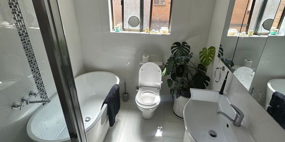 Kensington - Photo 3