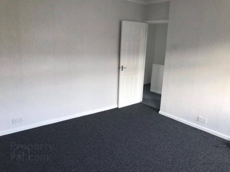 36 Silverstream Crescent, Bangor, BT20 3NE - Photo 2