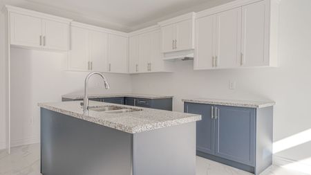 For Lease - 2988 Monarch Drive Unit# Upper, Orillia, Ontario - Photo 2