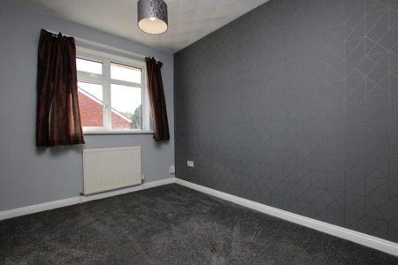 3 bedroom terraced house to rent - Photo 4
