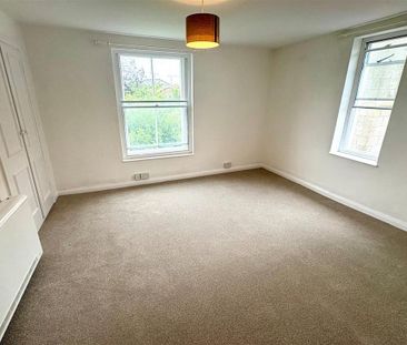 3 bedroom maisonette to rent - Photo 3