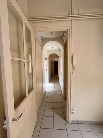 Location Appartement 2 pièces 65m² - Photo 3