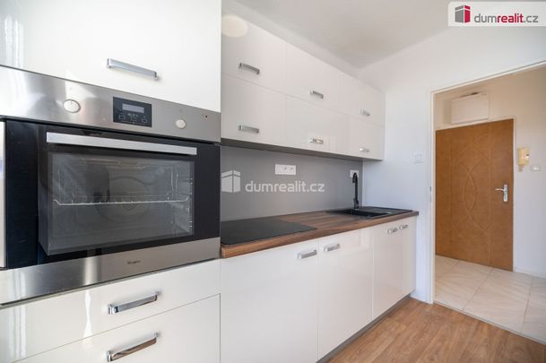 Pronájem bytu 2+1 52 m² - Фото 1