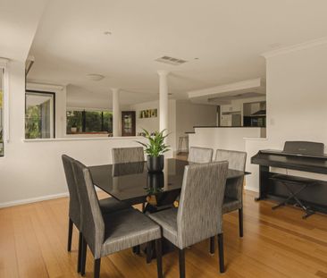 Spacious Riverside Family Home with Pool, Entertaining & Expansive ... - Photo 5