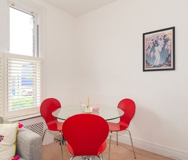 3 Bed Flat, Garratt Lane, SW18 - Photo 4