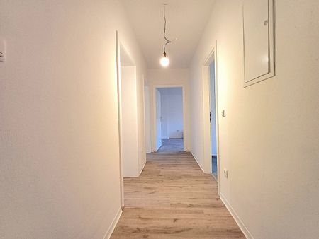 Sanierte 3-Zimmer-Wohnung mit Balkon - Photo 2
