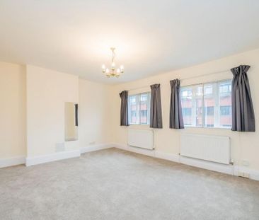 4 bedroom flat to rent - Photo 4