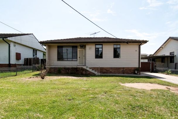 “3 BEDROOM HOME” - Photo 1