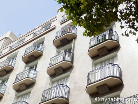 Logement à Paris, Location meublée - Photo 4