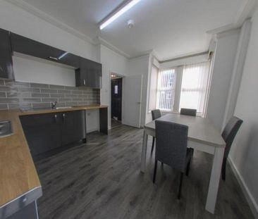 4 bedroom house to rent - Photo 2