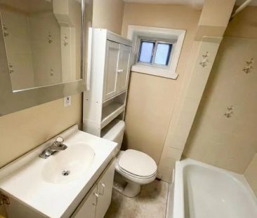 35 LABURNHAM AVENUE - Photo 5