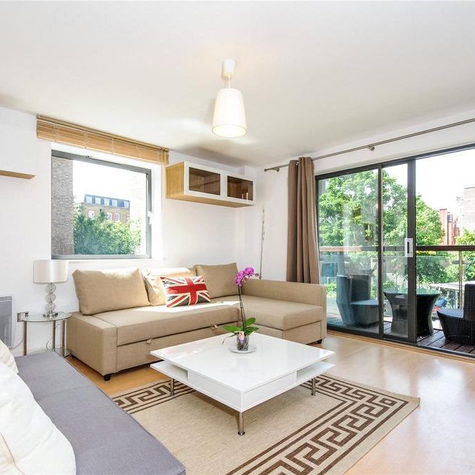 3 bedroom flat to rent - Photo 1