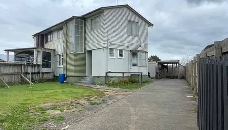 Charming 3-Bedroom Family Home for Rent in Papatoetoe, Auckland – $600/Week - Photo 3