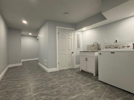 For Lease - 26 Kenninghall Boulevard Unit# Lower, Mississauga, Ontario - Photo 5