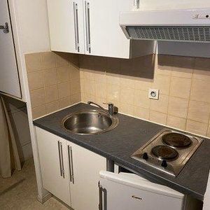 Appartement à louer - 1 pièce - 33 m² - Photo 2