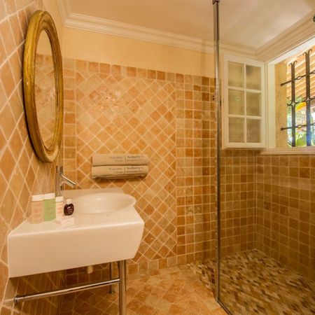 Rental Villa Ajaccio 7 Rooms 250 m² - Photo 3