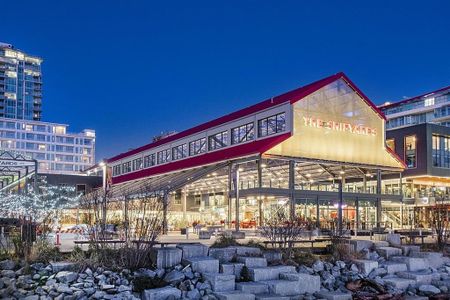 Penthouse Studio Apartment | Undrg. Parking | Storage | Views. - Photo 5