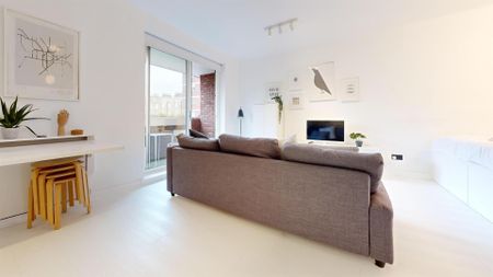 studio property to let - Photo 2