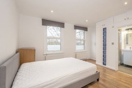 3 bedroom flat to rent - Photo 3