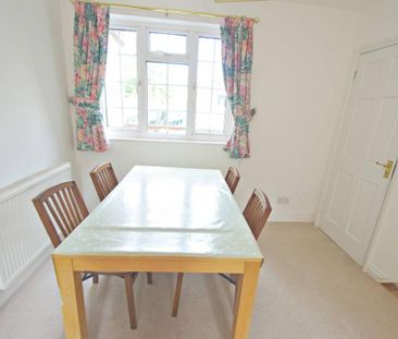 2 bedroom semi-detached house to rent - Photo 5