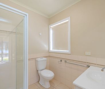 Low-Maintenance Living with Space and Style - Photo 5