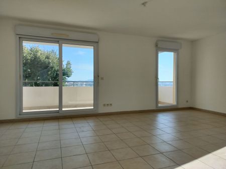 Appartement 3 pièces 68m2 MARSEILLE 14EME 1 100 euros - Photo 5