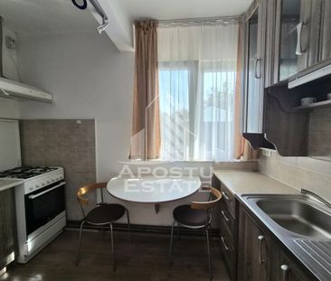 Casa cu doua apartamente,zona Gradiste - Fotografie 5