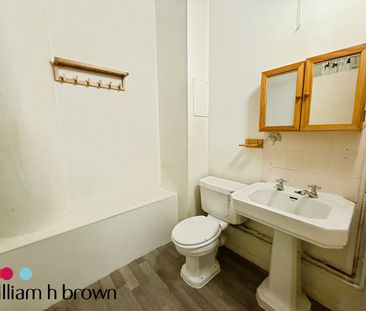 Stanford House, East Tilbury, Princess Margaret Road - Photo 6