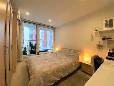 2 bedroom flat to rent - Photo 2