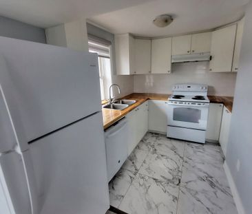 For Lease - 531 Essa Road Unit# 1, Barrie, Ontario - Photo 1