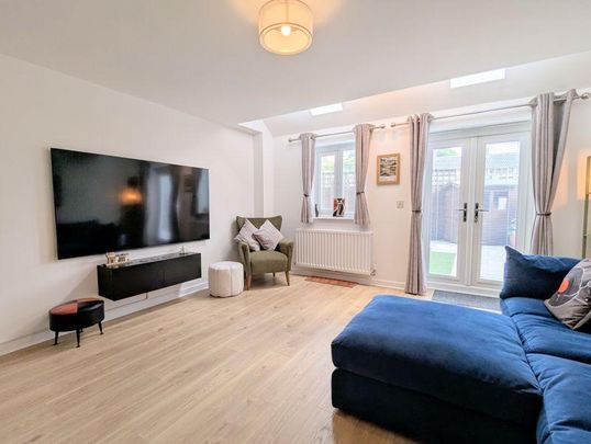 2 bedroom detached house to rent - Photo 1