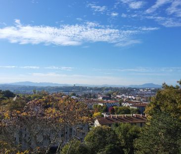 Location Appartement 4 pièces 87m² BAYONNE 64100 - Photo 1