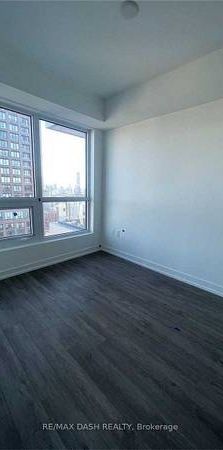 Bloor & Sherbourne Modern +Stylish 2Bdrm Sleek Laminated Flooring - Photo 1