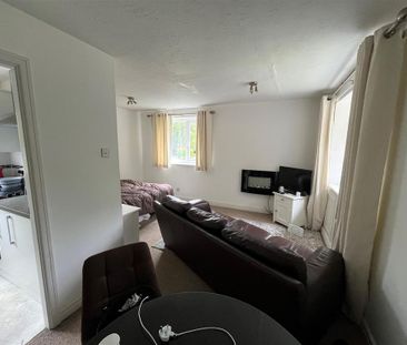 Studio to rent - Photo 5
