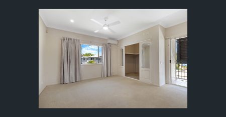 Absolute Beachfront Dual-Living Home! - Photo 4