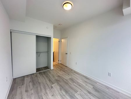 For Lease - 8 Olympic Garden Drive Unit# 703, Toronto, Ontario - Photo 3
