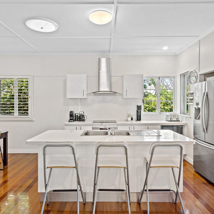 50 Heyford Street, Mount Gravatt East QLD 4122 - House For Rent | Domain - Photo 1