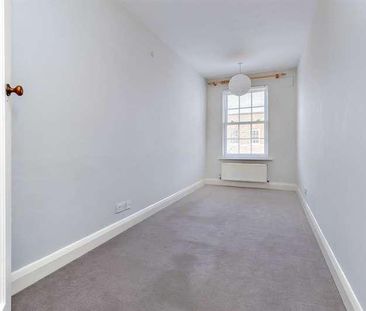 Heddon Court, Cockfosters Road, En Ode, EN4 - Photo 2