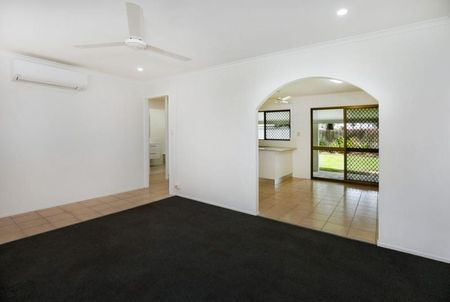 38 Marlynda Avenue, Cranbrook - Photo 3