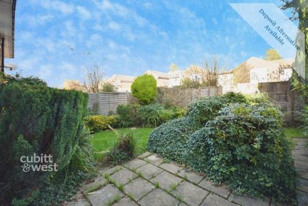 2 bedroom maisonette to rent - Photo 5